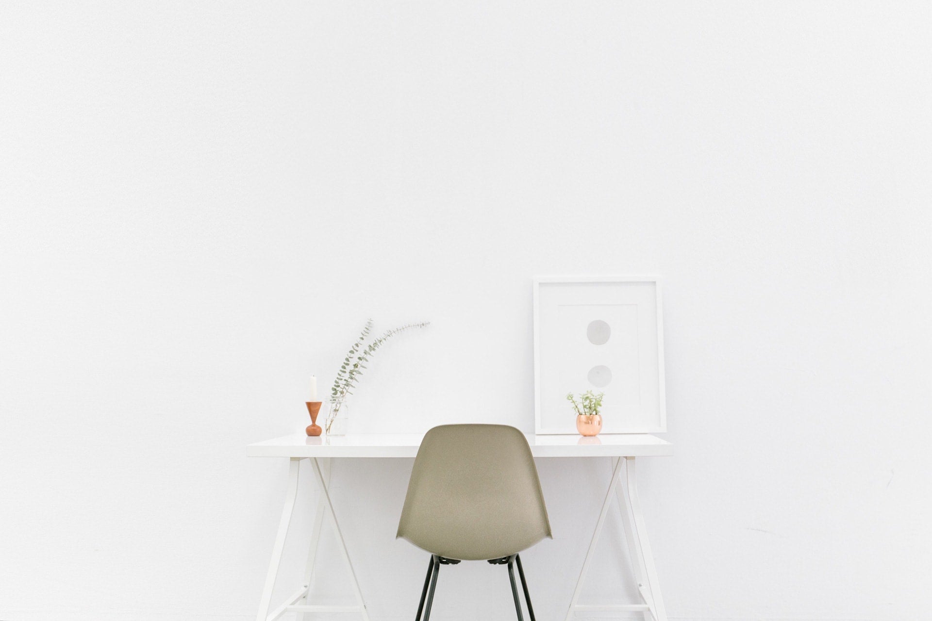 minimal office chair and desk
