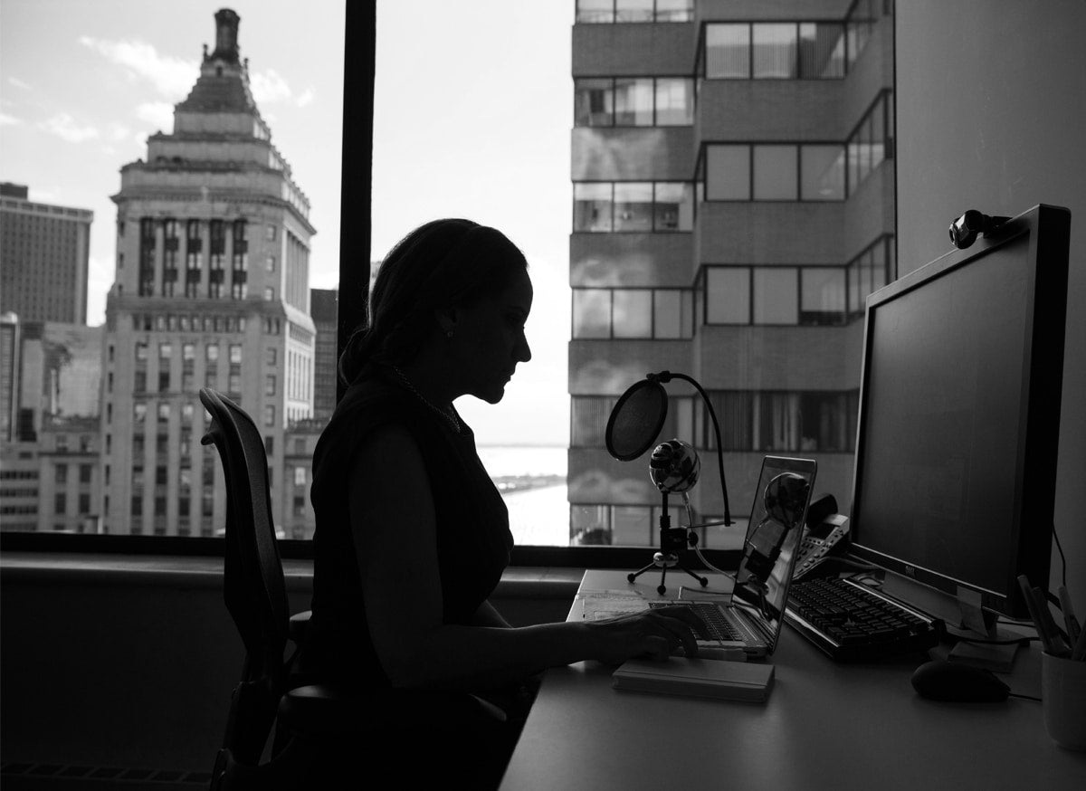 ergonomic office chair back pain