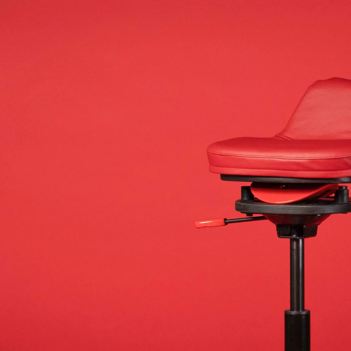 QOR360 Ariel 2.0 ドクターチェア アリエル　腰痛対策　椅子 The Ariel 2.0 | Best Office Chair for Preventing Back Pain | QOR360